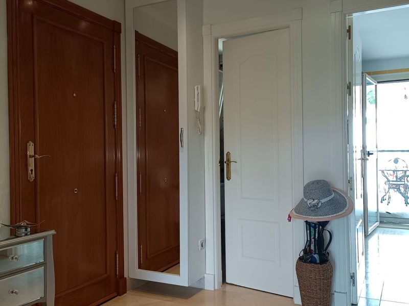 Villa te koop in Playa Bahía Dorada, Estepona, Málaga (Spanje)