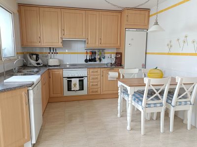 Villa te koop in Playa Bahía Dorada, Estepona, Málaga (Spanje)