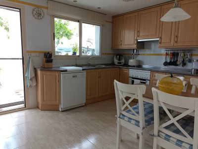 Villa te koop in Playa Bahía Dorada, Estepona, Málaga (Spanje)