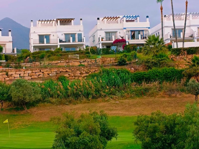 Villa te koop in Playa Bahía Dorada, Estepona, Málaga (Spanje)
