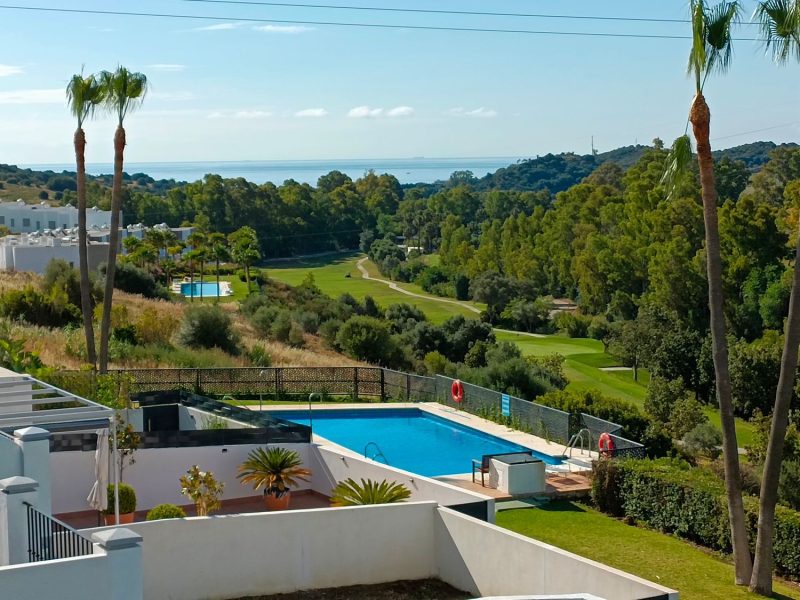 Villa te koop in Playa Bahía Dorada, Estepona, Málaga (Spanje)