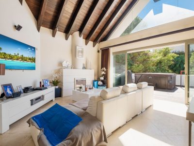 Apartment for sale in Los Flamingos, Benahavís, Málaga (Spain)