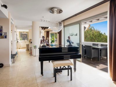 Apartment for sale in Los Flamingos, Benahavís, Málaga (Spain)