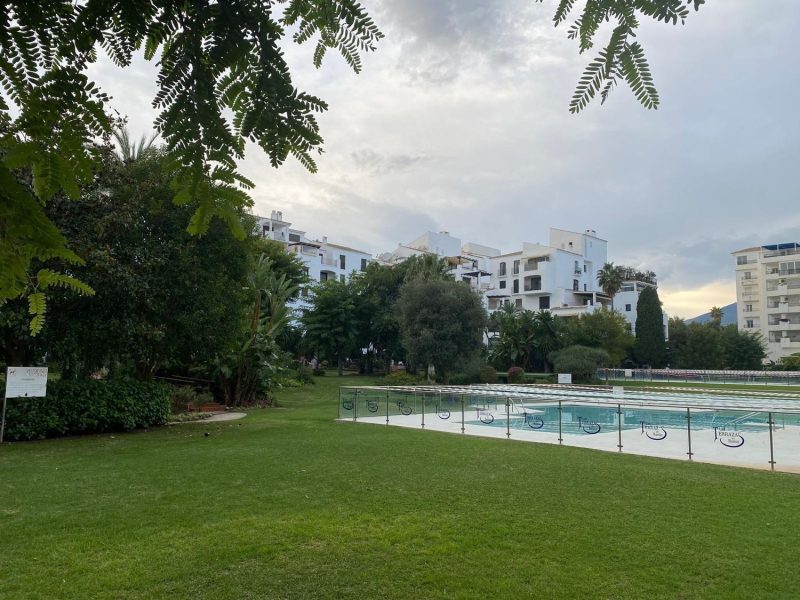 Apartament na sprzedaż w Nueva Andalucía, Marbella, Málaga (Hiszpania)