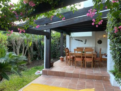 Lejlighed til salg i Nueva Andalucía, Marbella, Málaga (Spanien)