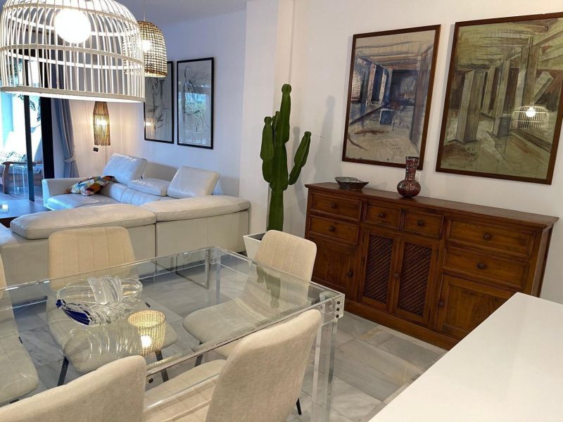 Apartament na sprzedaż w Nueva Andalucía, Marbella, Málaga (Hiszpania)