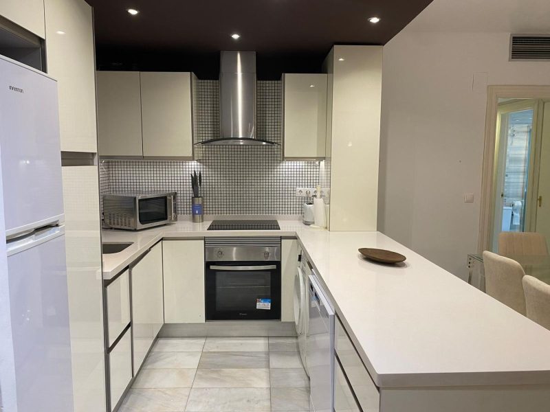 Apartament na sprzedaż w Nueva Andalucía, Marbella, Málaga (Hiszpania)