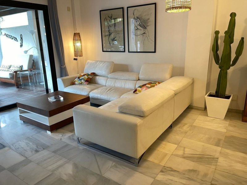 Apartament na sprzedaż w Nueva Andalucía, Marbella, Málaga (Hiszpania)