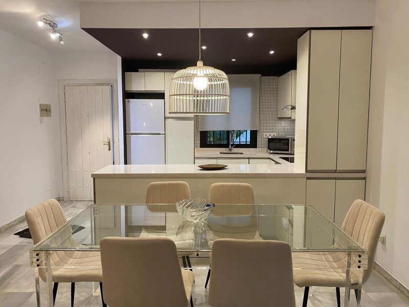 Apartament na sprzedaż w Nueva Andalucía, Marbella, Málaga (Hiszpania)