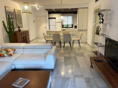 Lejlighed til salg i Nueva Andalucía, Marbella, Málaga (Spanien)