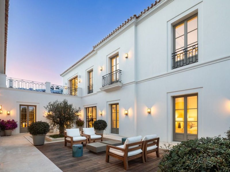 Villa til salg i Nueva Andalucía, Marbella, Málaga (Spanien)