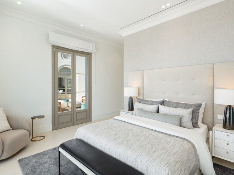 Villa til salg i Nueva Andalucía, Marbella, Málaga (Spanien)