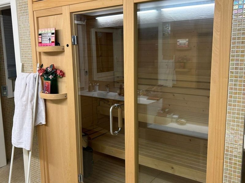 Вилла на продажу в Рио-Реал-Лос-Монтерос, Марбелья, Малага (Испания)