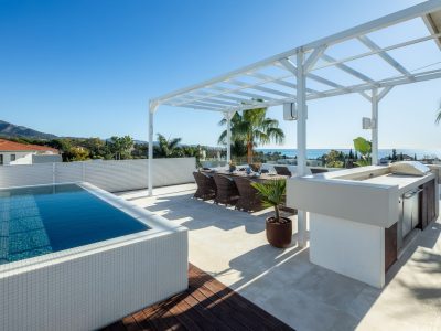 Villa til salg i Nagüles- Milla de Oro, Marbella, Málaga (Spanien)