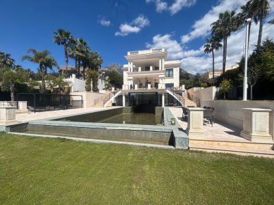 Villa for sale in Nagüeles-Milla de Oro, Marbella, Málaga (Spain)