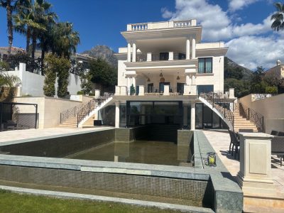 Villa for sale in Nagüeles-Milla de Oro, Marbella, Málaga (Spain)