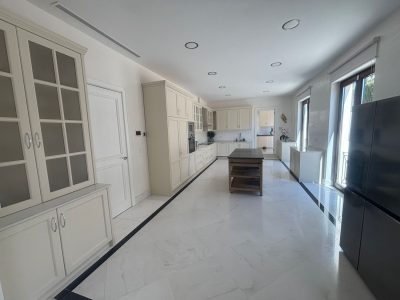 Villa for sale in Nagüeles-Milla de Oro, Marbella, Málaga (Spain)