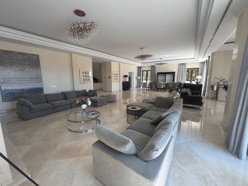 Villa for sale in Nagüeles-Milla de Oro, Marbella, Málaga (Spain)