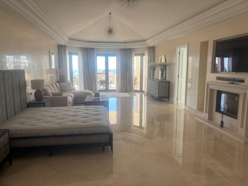 Villa for sale in Nagüeles-Milla de Oro, Marbella, Málaga (Spain)