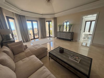 Villa for sale in Nagüeles-Milla de Oro, Marbella, Málaga (Spain)