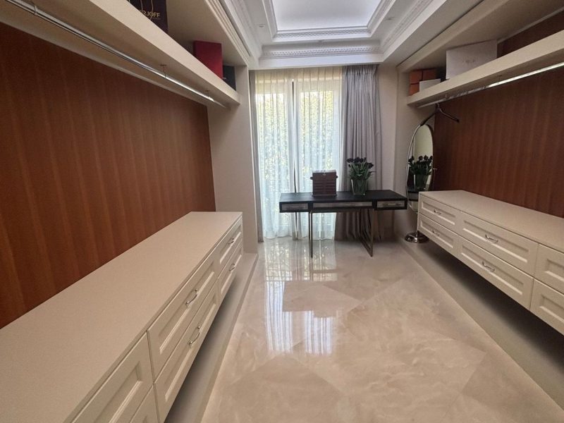 Villa for sale in Nagüeles-Milla de Oro, Marbella, Málaga (Spain)