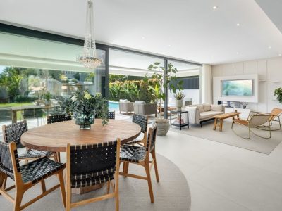 Вилла на продажу в Нуэва Андалусия, Марбелья, Малага (Испания)