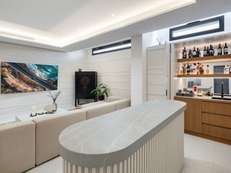 Вилла на продажу в Нуэва Андалусия, Марбелья, Малага (Испания)