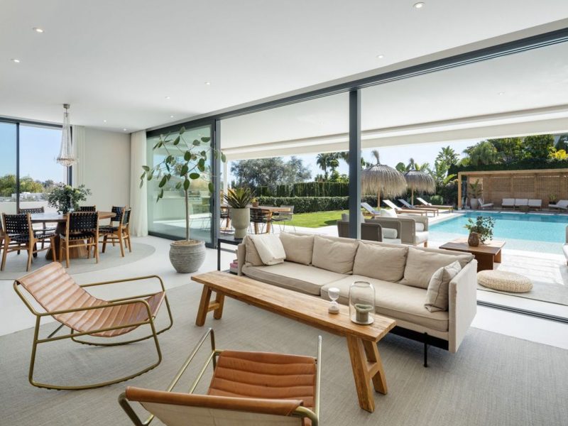 Вилла на продажу в Нуэва Андалусия, Марбелья, Малага (Испания)