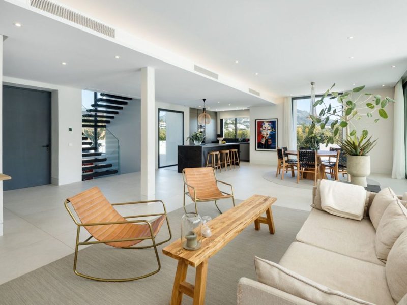 Вилла на продажу в Нуэва Андалусия, Марбелья, Малага (Испания)