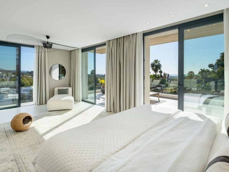 Вилла на продажу в Нуэва Андалусия, Марбелья, Малага (Испания)