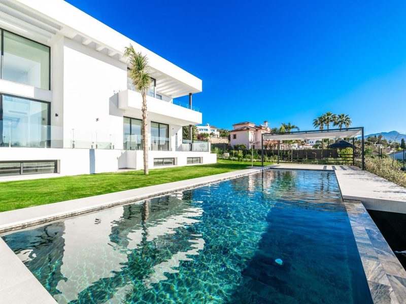 Villa te koop in El Paraíso, Benahavís, Málaga (Spanje)