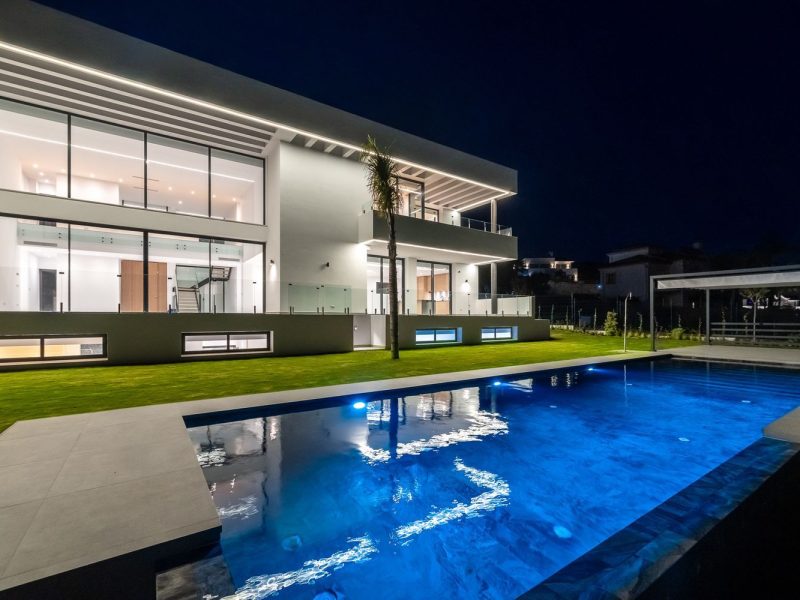 Villa te koop in El Paraíso, Benahavís, Málaga (Spanje)