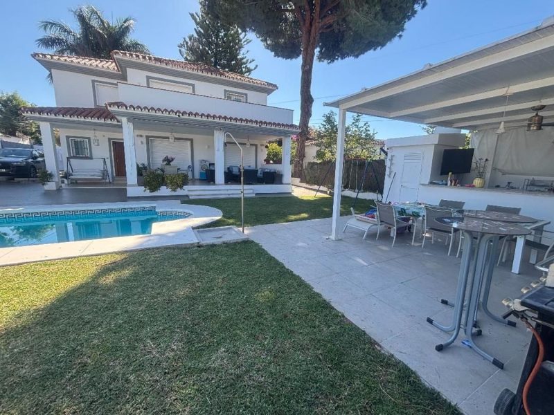 Villa for sale in San Pedro de Alcántara, Marbella, Málaga (Spain)