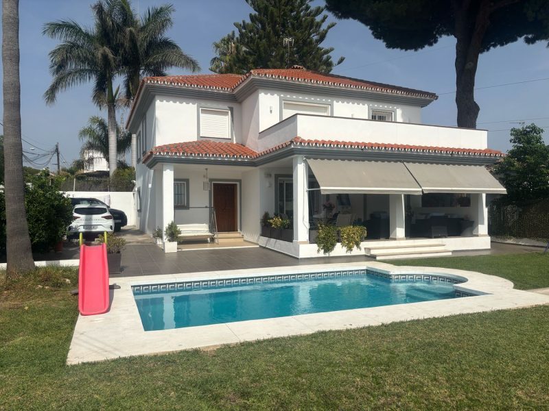Villa for sale in San Pedro de Alcántara, Marbella, Málaga (Spain)