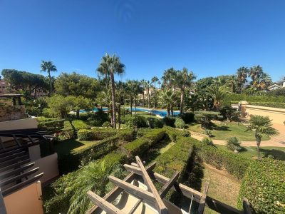 Apartment for sale in Nueva Andalucía, Marbella, Málaga (Spain)
