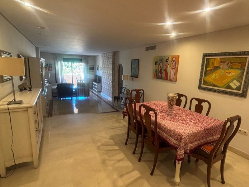 Apartment for sale in Nueva Andalucía, Marbella, Málaga (Spain)