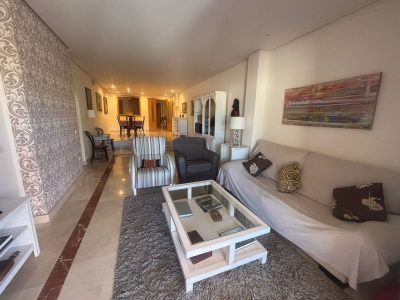 Apartment for sale in Nueva Andalucía, Marbella, Málaga (Spain)