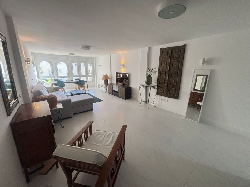 Апартамент за продажба в Елвирия-Кабопино, Марбела, Малага (Испания)