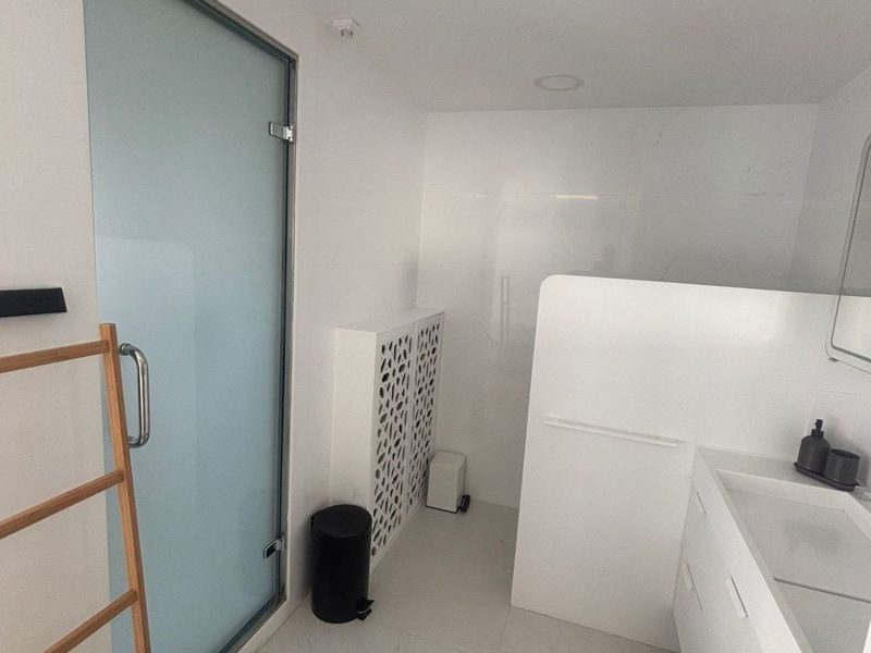 Апартамент за продажба в Елвирия-Кабопино, Марбела, Малага (Испания)