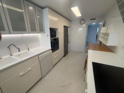 Апартамент за продажба в Елвирия-Кабопино, Марбела, Малага (Испания)