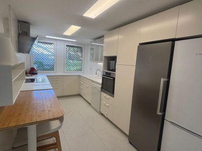 Апартамент за продажба в Елвирия-Кабопино, Марбела, Малага (Испания)