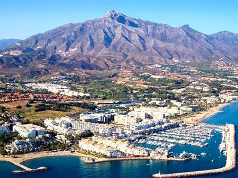 Apartamento en venta en Nueva Andalucía, Marbella, Málaga (España)