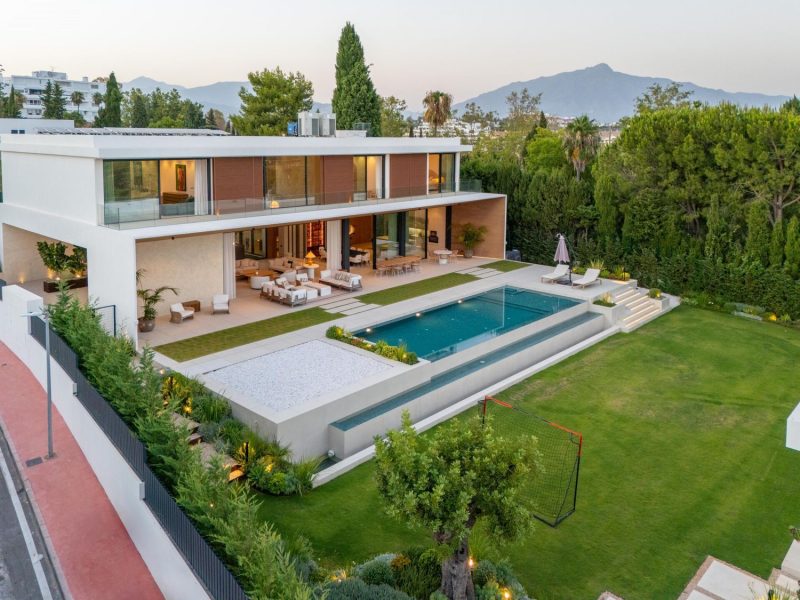 Villa for sale in San Pedro de Alcántara, Marbella, Málaga (Spain)