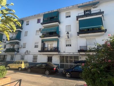 Apartamento en venta en Nueva Andalucía, Marbella, Málaga (España)