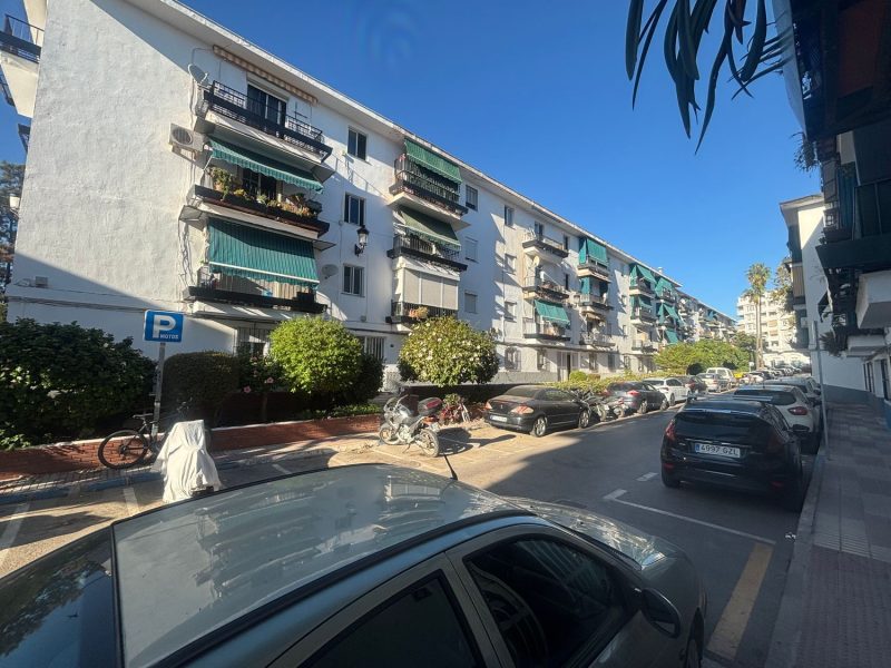 Apartamento en venta en Nueva Andalucía, Marbella, Málaga (España)