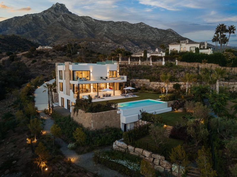 Villa for sale in Nagüeles-Milla de Oro, Marbella, Málaga (Spain)