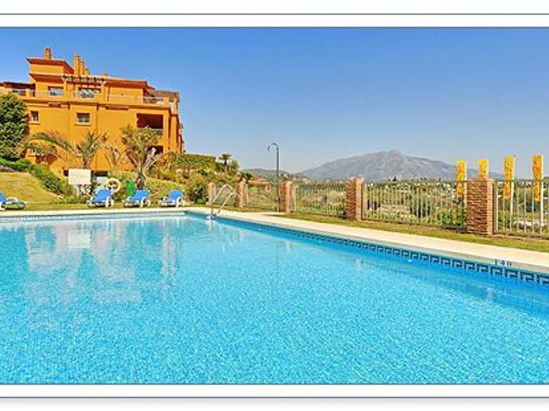 Apartment for sale in Benamara - Atalaya, Estepona, Málaga (Spain)