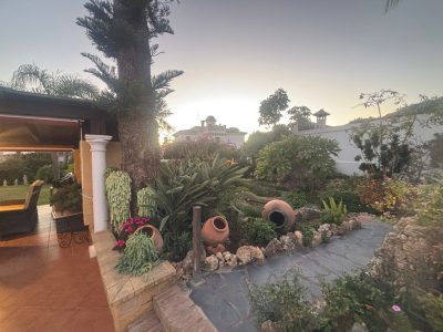Villa para venda em Las Chapas-El Rosario, Marbella, Málaga (Espanha)