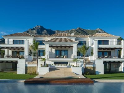 Villa in vendita a Nagüeles-Milla de Oro, Marbella, Málaga (Spagna)