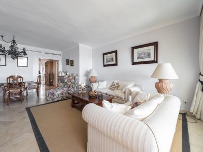 Apartment for sale in Nueva Andalucía, Marbella, Málaga (Spain)